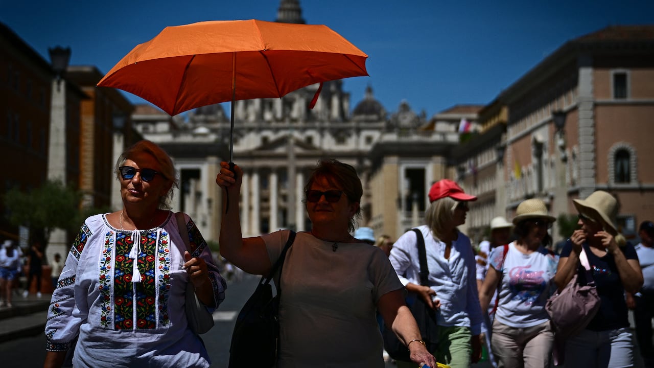 Ola de calor se extiende por el sur de Europa con temperaturas sobre los 46 ºC en España, este sábado 28 de junio de 2025. En España, Portugal, Francia e Italia hay varias ciudades en alerta roja.