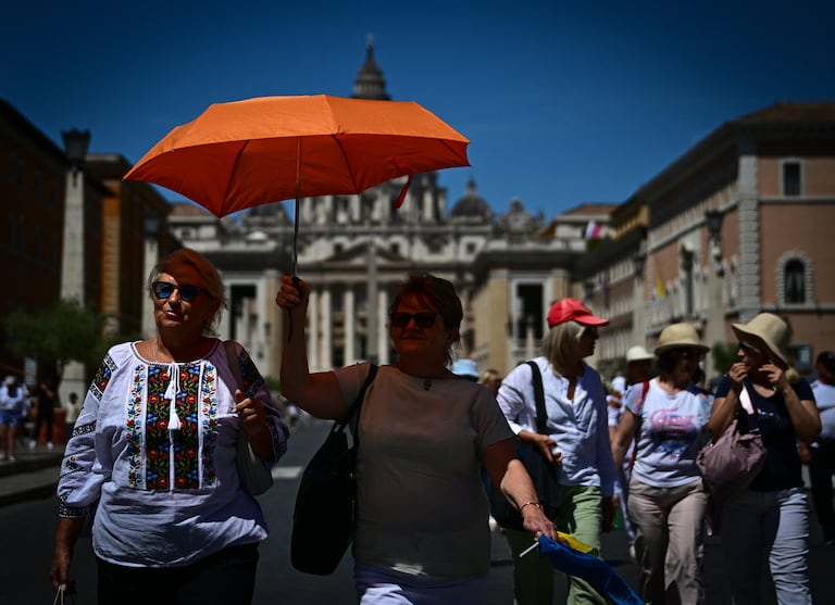 Ola de calor se extiende por el sur de Europa con temperaturas sobre los 46 ºC en España, este sábado 28 de junio de 2025. En España, Portugal, Francia e Italia hay varias ciudades en alerta roja.