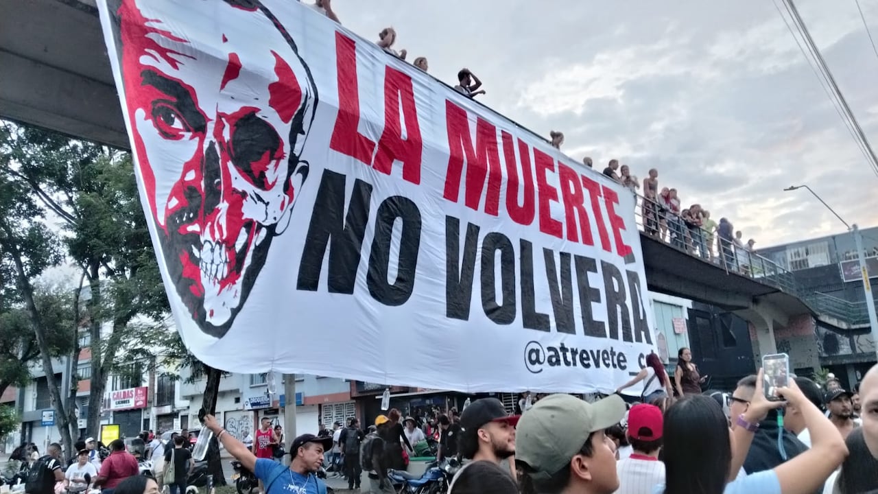 La manifestación hasta el momento se registra de manera pacífica.
