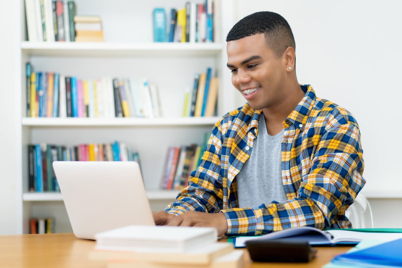 Comfandi ofrece una amplia oferta educativa en distintas localidades del departamento.