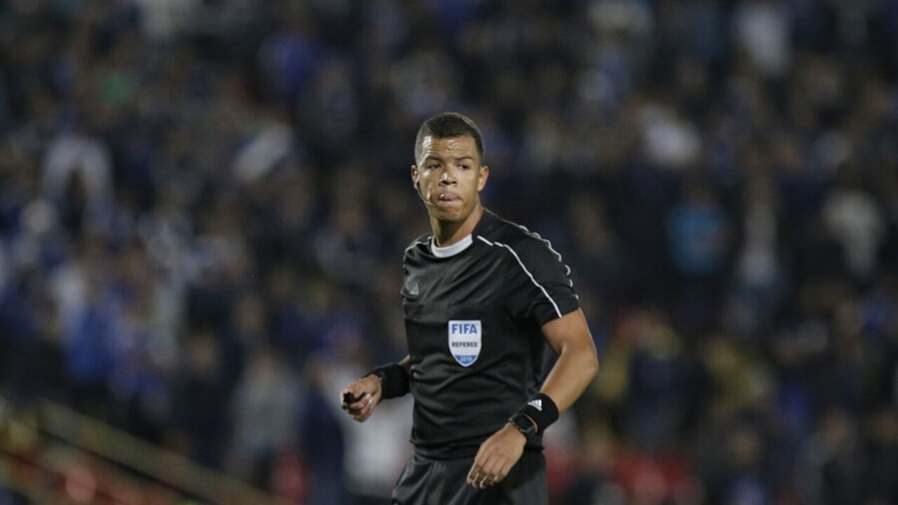 Jhon Ospina, árbitro colombiano.