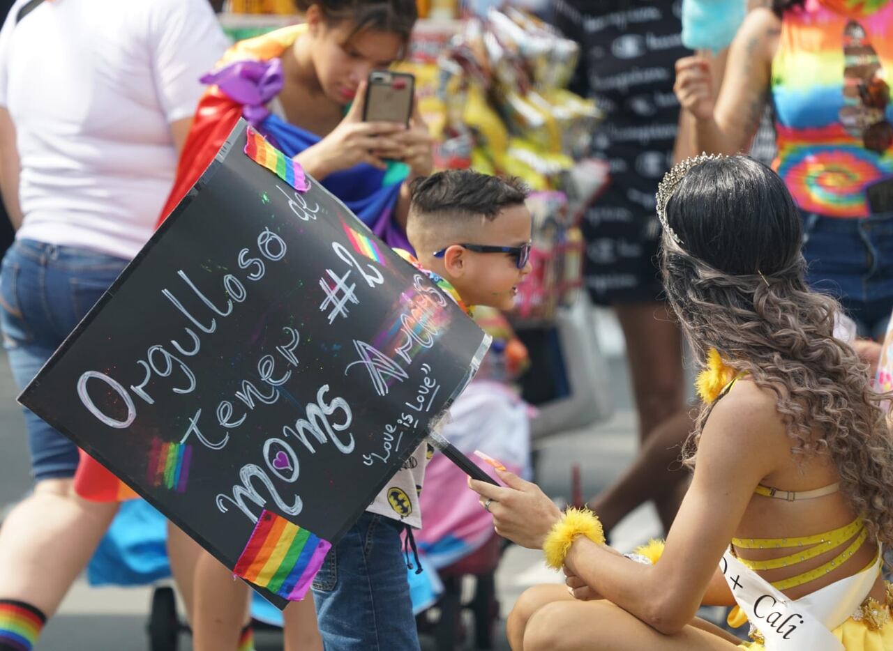 Cali: XVIII gran marcha LGBTI+ en la ciudad de Cali.