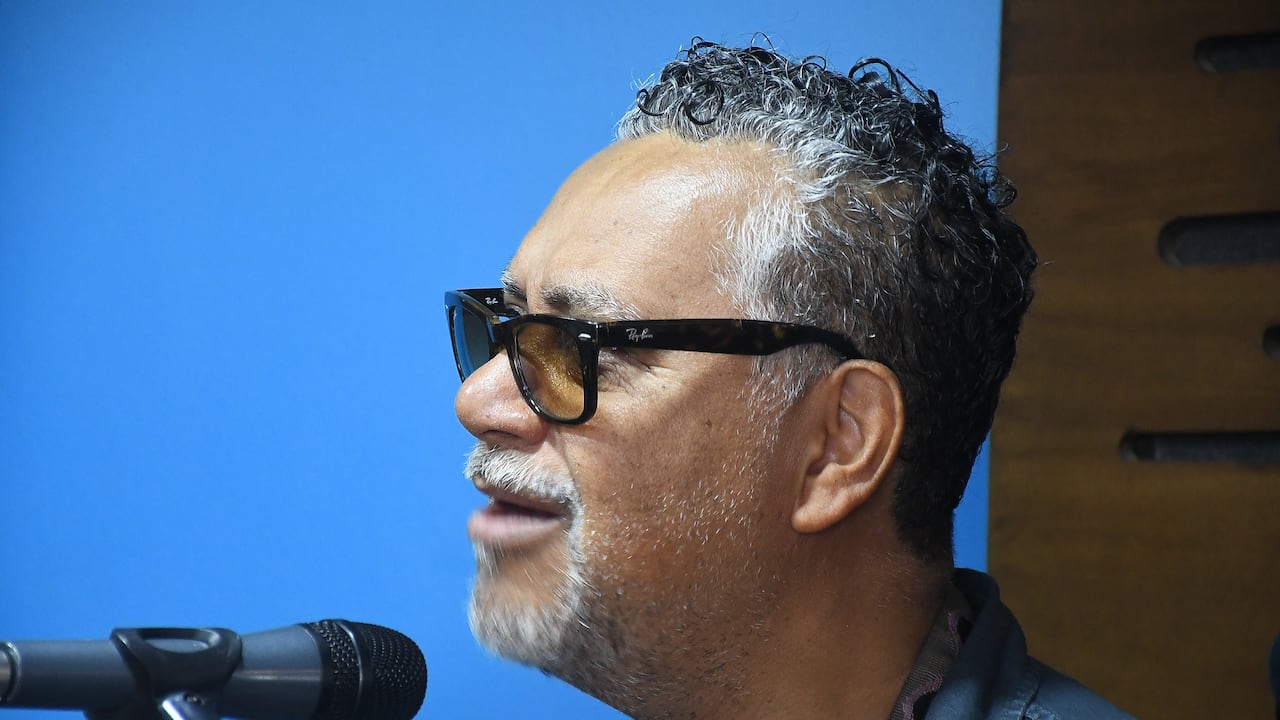 Musico del pacifico Hugo Candelario, Grupo Bahia.