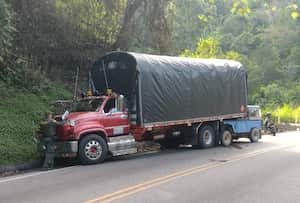 Accidente en la vía Rionegro - El Playón, Santander.