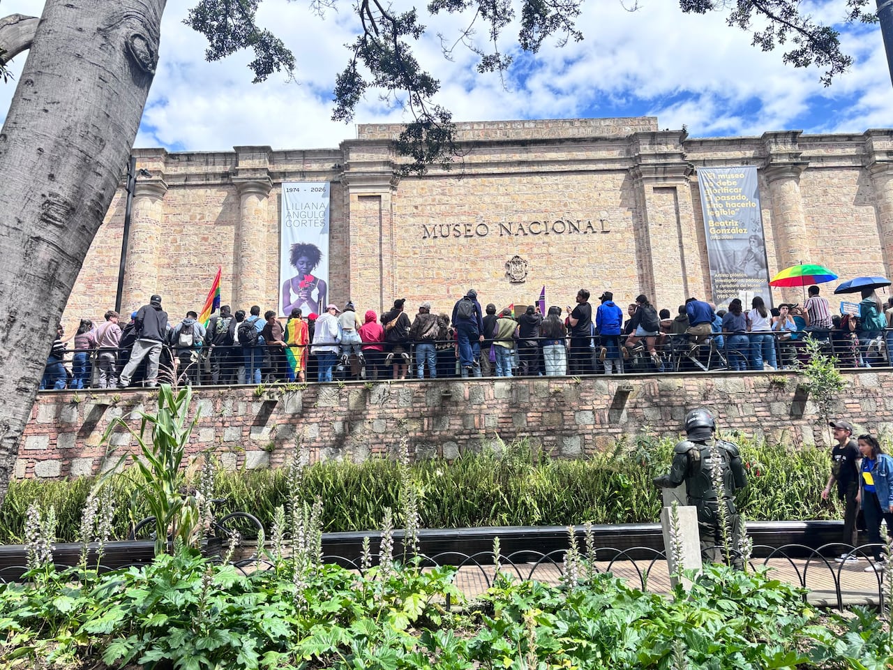 Plantón en el Museo Nacional