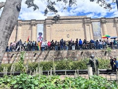 Plantón en el Museo Nacional