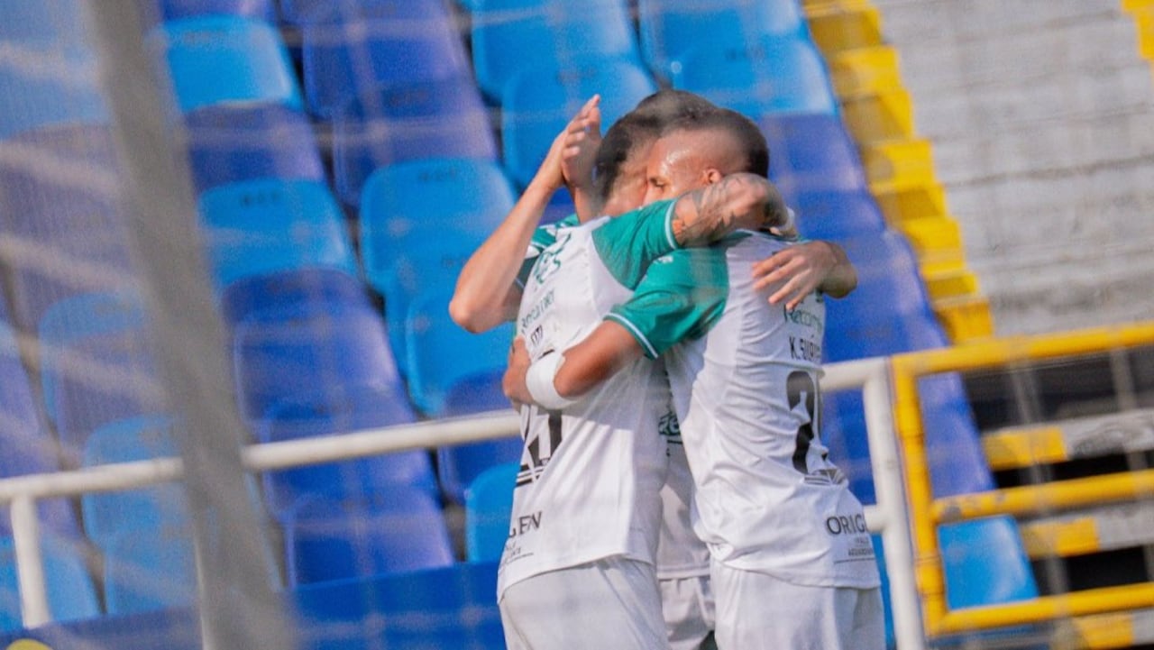 Jugadores del Deportivo Cali celebran uno de los goles contra Boca Juniors por la Copa Colombia 2026.