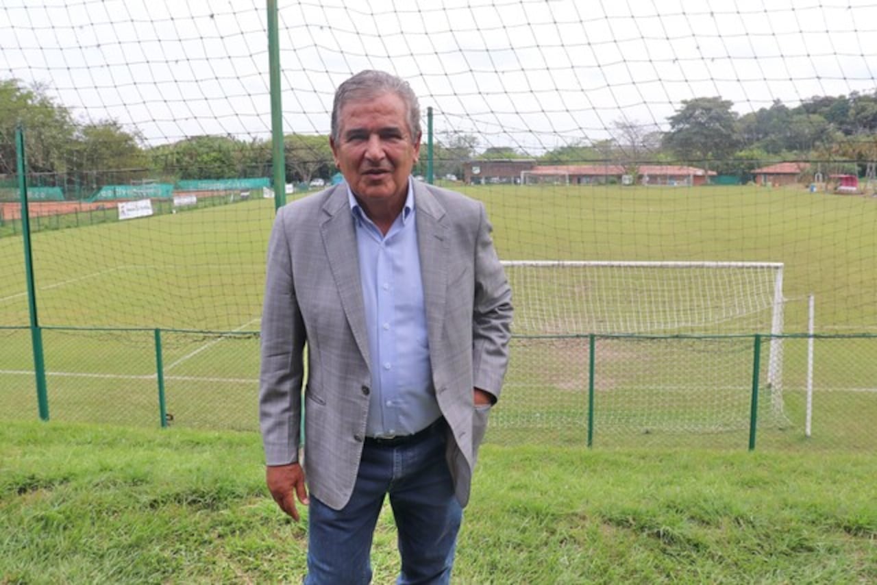 Jorge Luis Pinto cuando dirigía al Deportivo Cali.
