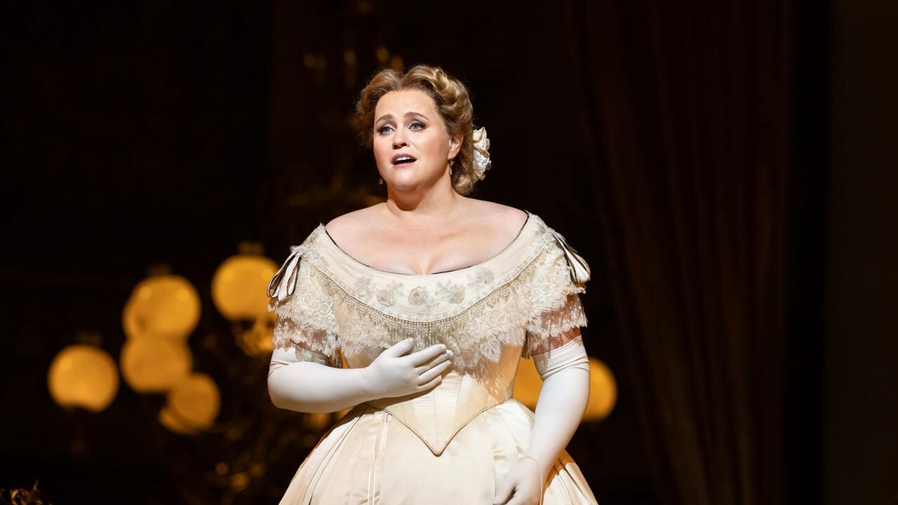 El 22 de noviembre llega Anabella a cines.