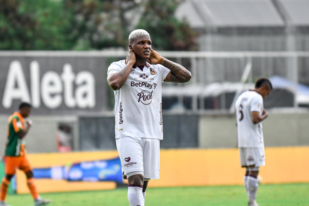 Marlon Torres anotó uno de los dos autogoles del Deportes Tolima.