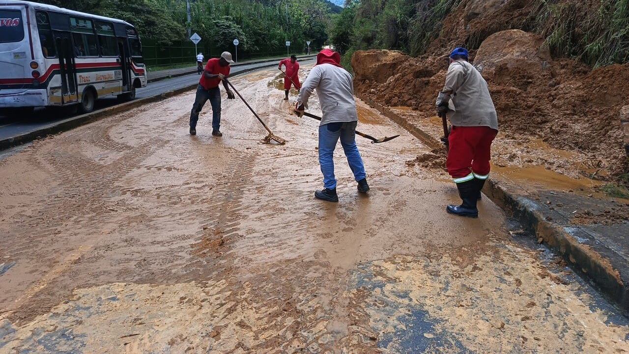 En el corregimiento de Pance también se han presentado deslizamientos.