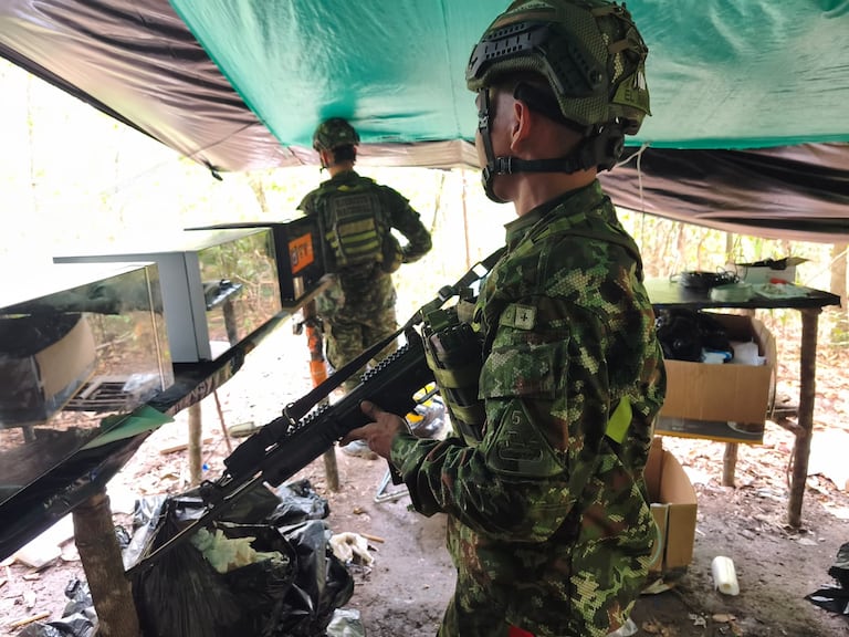 Militares en laboratorio de cocaína en el Catatumbo, Norte de Santander.