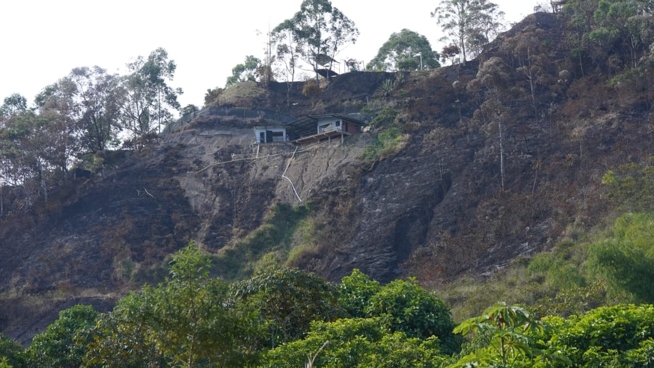 Construcciones ilegales en La Buitrera