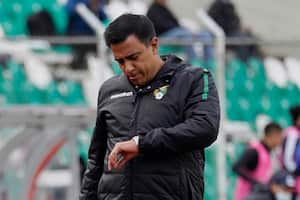 César Farías cuando entrenaba a la Selección de Bolivia.
