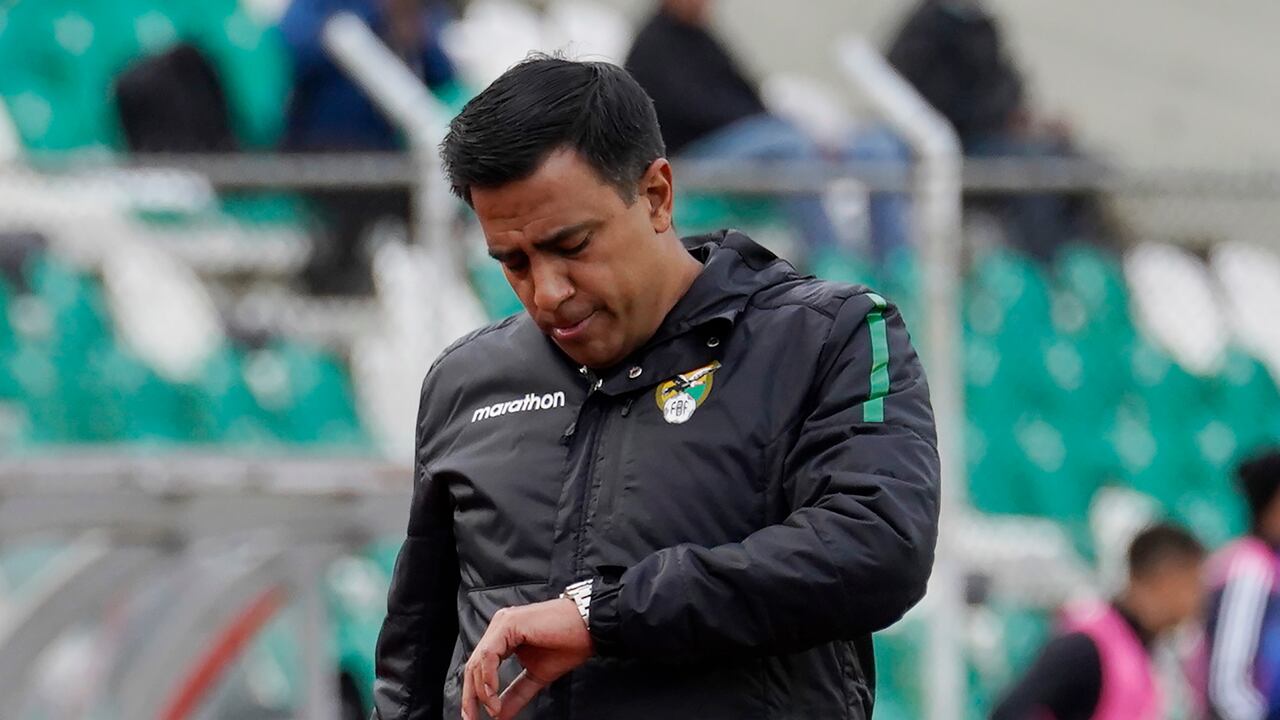 César Farías cuando entrenaba a la Selección de Bolivia.