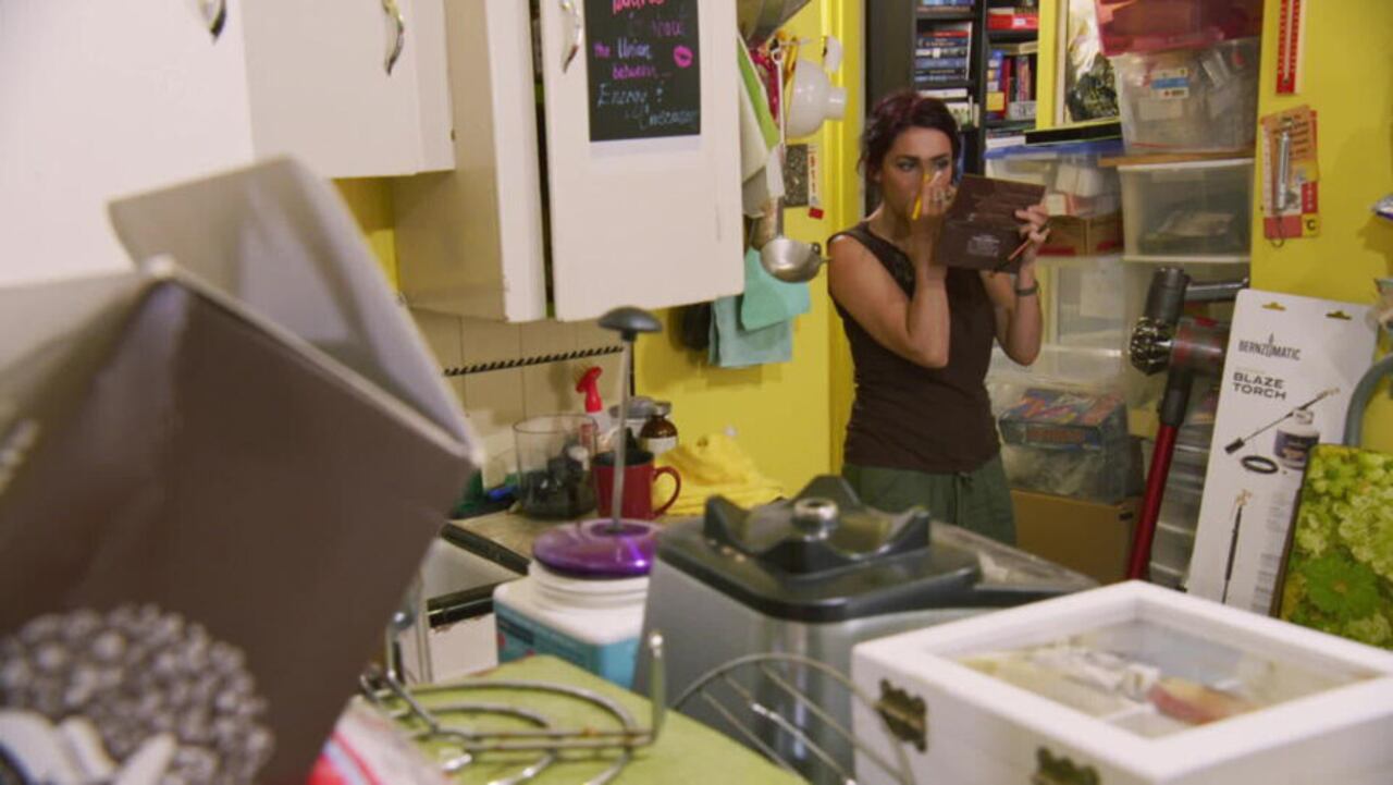 Cada vez encuentran más casos de personas que tienen sus pasillos llenos de montañas de basura.