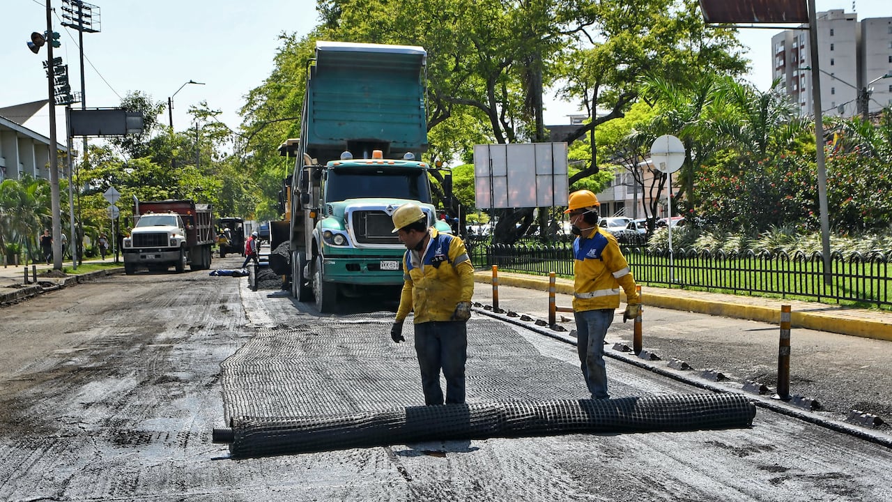 Al ritmo de salsa, Alcaldía de Cali celebra que van más de 60 kilómetros de malla vial intervenida, FOTOS Wirman Rios, Octubre 12 de 2024, EL PAIS