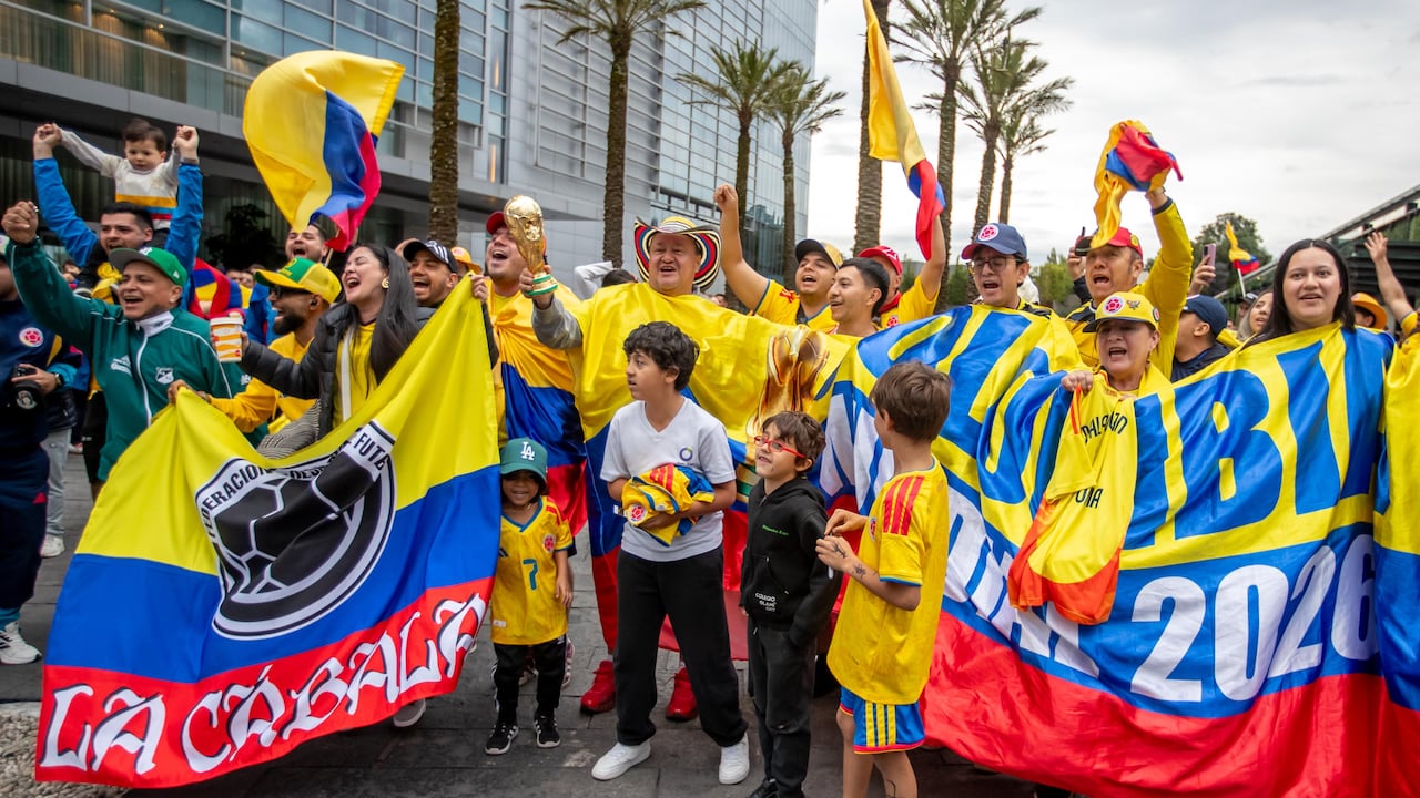 Los aficionados organizaron un multitudinario Banderazo.