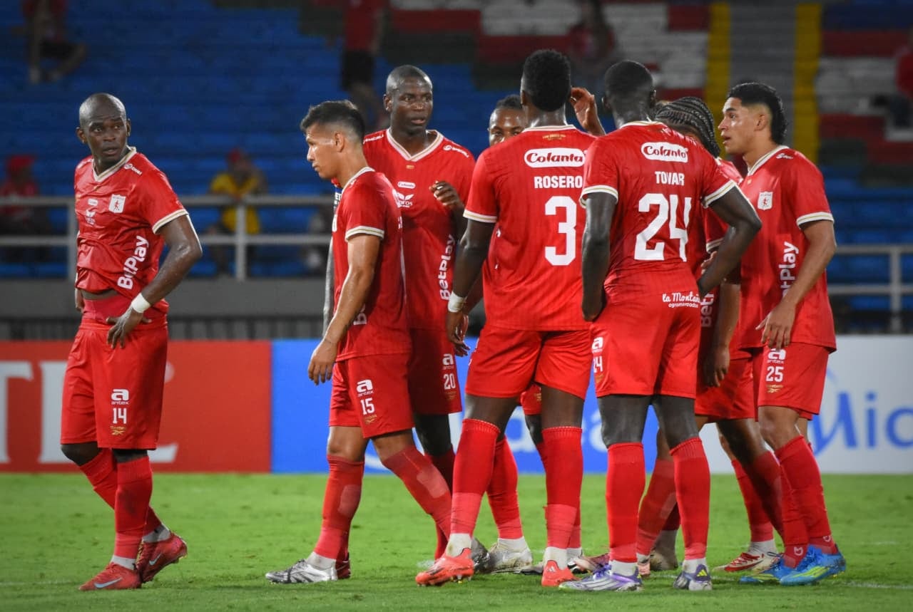 Momentos del partido de la fecha 6 del Grupo A de la Copa Sudamericana 2026, entre América de Cali y Macará.