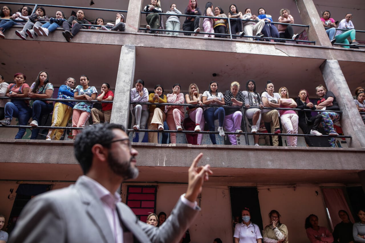 Umaña también advirtió que la mayor amenaza en materia de drogas hoy son los psicoactivos sintéticos.