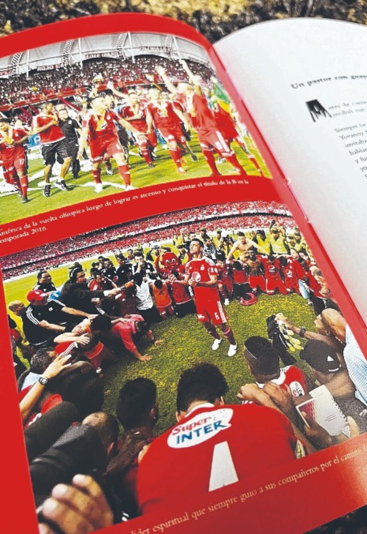 Acompañado de imágenes, este libro es ‘la pasión de un pueblo’ y de parte de la historia del América de Cali.