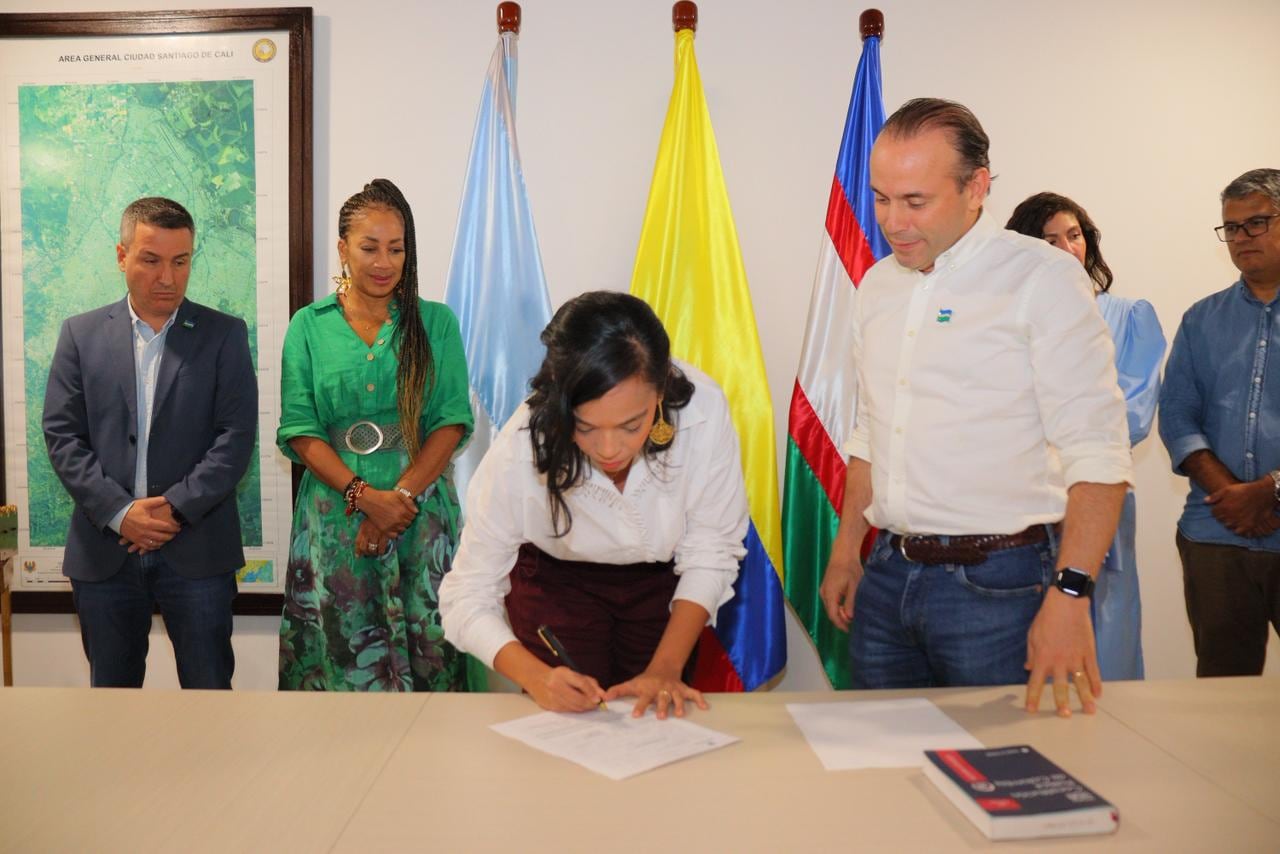 Los nuevos funcionarios ya tomaron juramento y se posesionaron como directores y secretarios de diversas dependencias.