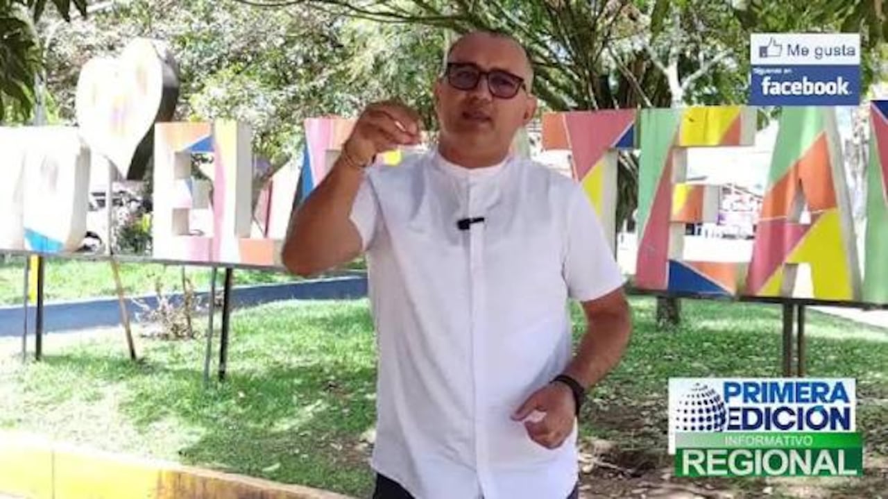El periodista Camilo Fajardo se caracteriza por informar desde el lugar de los hechos, buscando siempre conocer directamente el testimonio de los protagonistas de los hechos.