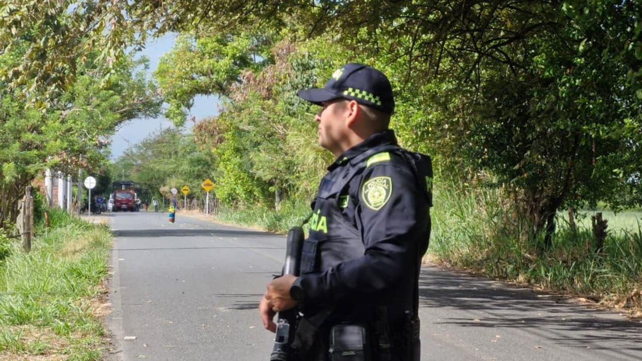 Las autoridades investigan el ataque registrado durante la madrugada contra la Subestación de Policía Santa Helena, en Valle del Cauca.