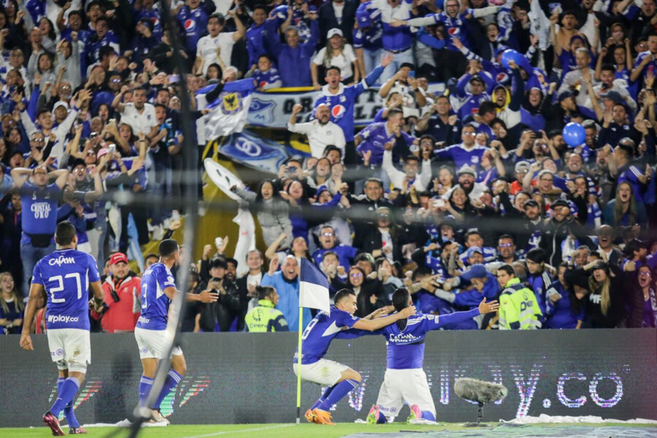 Daniel Cataño se levantó la camiseta en el momento de celebrar el gol ante América en El Campín.