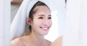 Elaborar una crema coreana de arroz en casa es un método práctico para conseguir una piel de porcelana.
