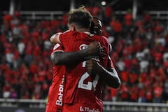 Tomás Ángel (21) celebra tras marcar el segundo gol del América de Cali contra el Junior de Barranquilla en el juego de la fecha 7 de la Liga II-2026.