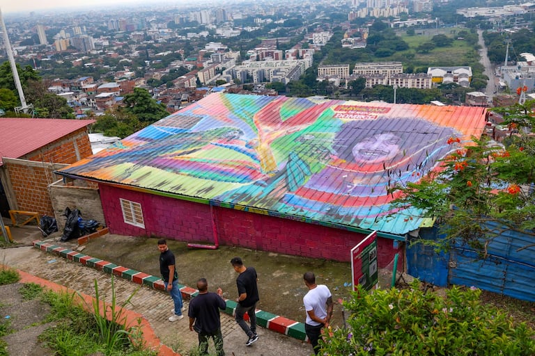 La Trepatón, caminata recreativa por las calles de Siloé, se ha convertido en uno de los principales atractivos turísticos del sector.