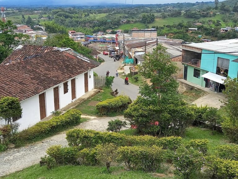 En la zona rural del municipio de El Tambo, Cauca, fueron encontrados la firmante de paz y los dos escoltas de la UNP, tras ser reportados como desaparecidos en esta población del occidente del departamento.