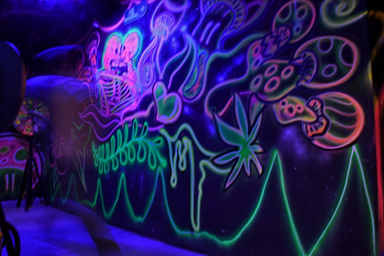 Informo de Domingo: Club canábicos en Cali. Foto José L Guzmán. El País