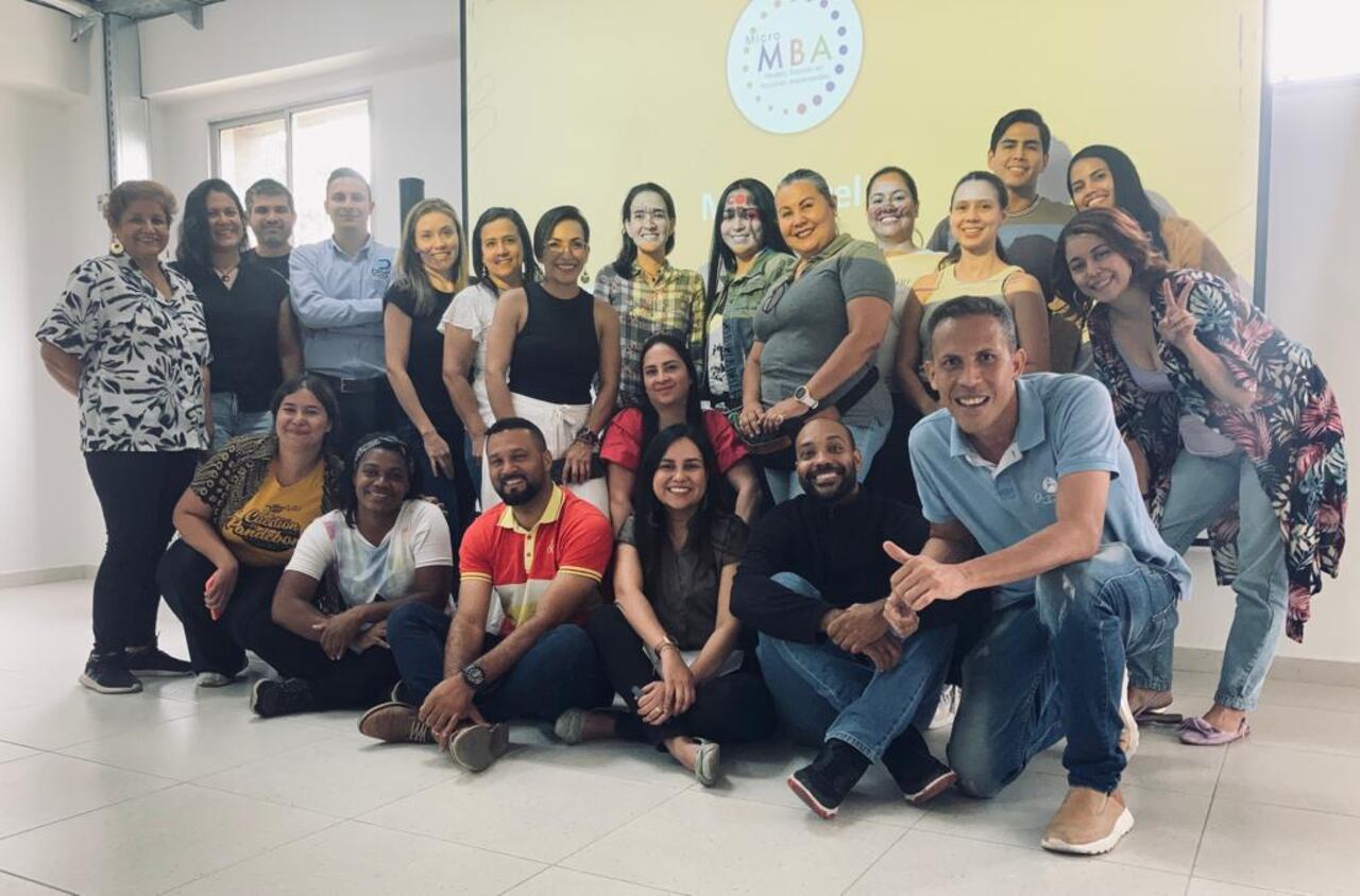 Este proyecto lleva más de cinco años de labores y ha logrado una formación
empresarial “a otro nivel”, con la metodología hacer/hacer, que ha ofrecido a más 520 empresarios, herramientas administrativas y gerenciales para la permanencia y
durabilidad de sus negocios.