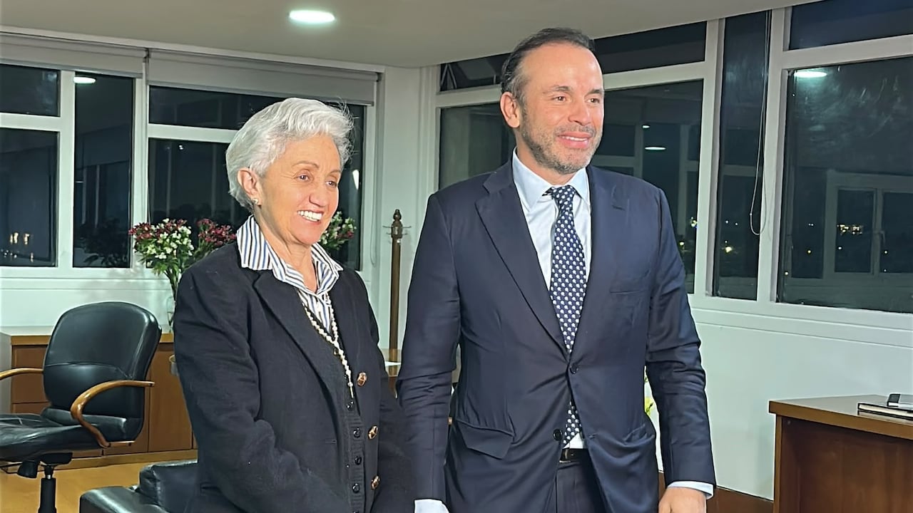 El alcalde de Cali, Alejandro Eder, sostuvo una reunión con la ministra de Educación, Ilva Myriam Hoyos.