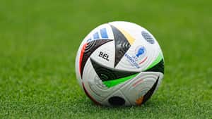 La pelota seguirá rondando en suelo alemán. Este jueves, en tres estadios diferentes.