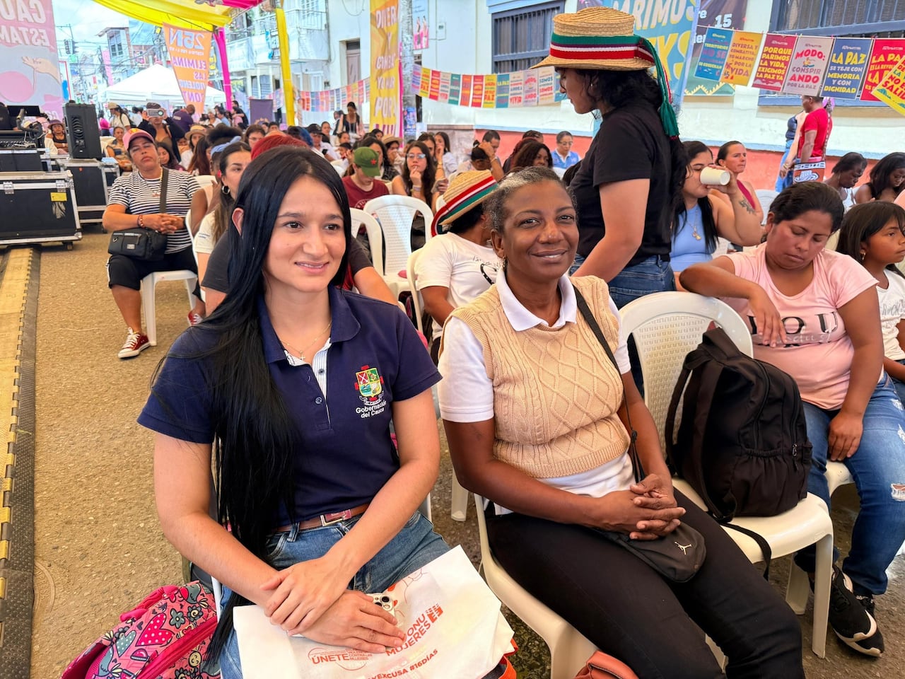 Asimismo, se reflexionó sobre el papel fundamental que cumplen las organizaciones comunitarias y los movimientos de mujeres en la defensa de derechos, la protección frente a violencias y la articulación de iniciativas que fortalecen el tejido social.