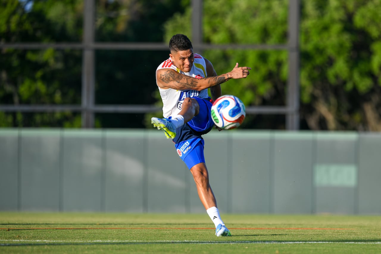 Juan Fernando Quintero durante un entrenamiento de la Selección Colombia en Orlando.