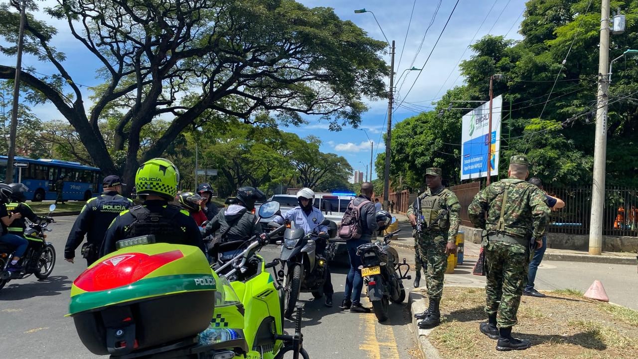 Secretaría de Movilidad apoya las labores tras el atentado en inmediaciones al Batallón Pichincha, sur de Cali