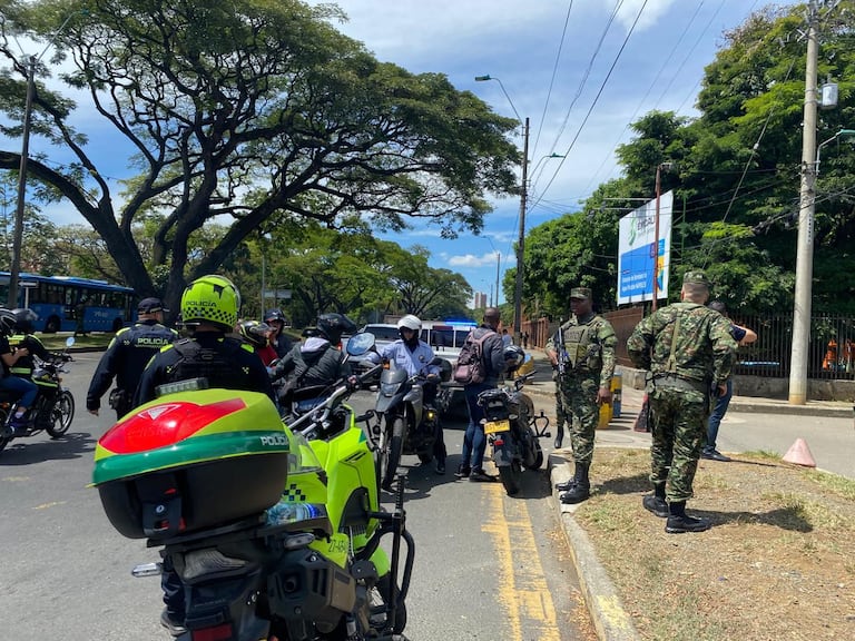 Secretaría de Movilidad apoya las labores tras el atentado en inmediaciones al Batallón Pichincha, sur de Cali