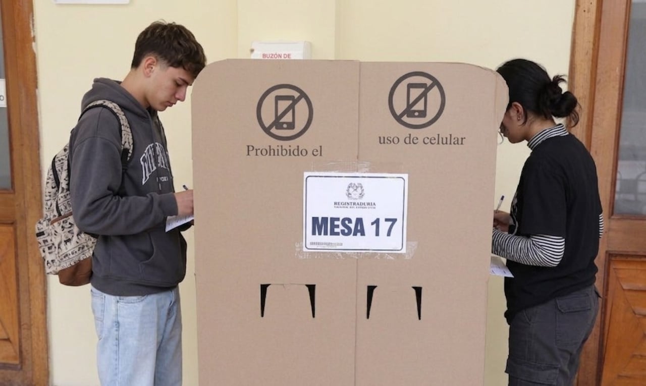El aumento de la participación juvenil en las elecciones presidenciales de 2022 fue superior al registrado en cualquier otro grupo etario en Colombia, con un crecimiento de 6,87% frente a los comicios de 2018.