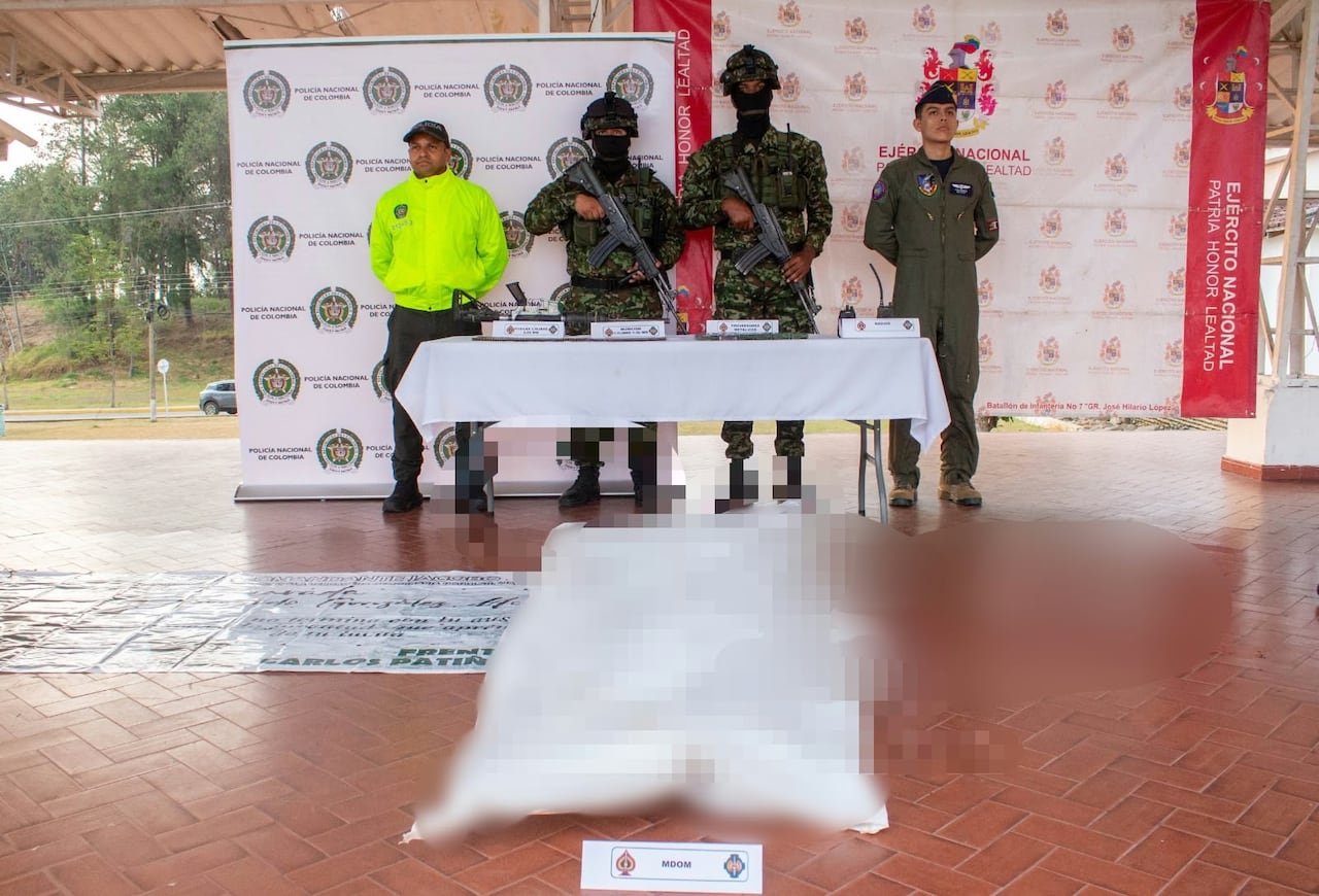 En El Tambo, el Ejército reportó la muerte de tres presuntos integrantes de la estructura Carlos Patiño tras más de cinco horas de combates.