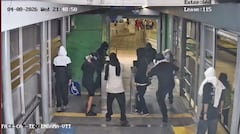 Los actos de vandalismo también afectaron la movilidad de miles de usuarios del sistema masivo.