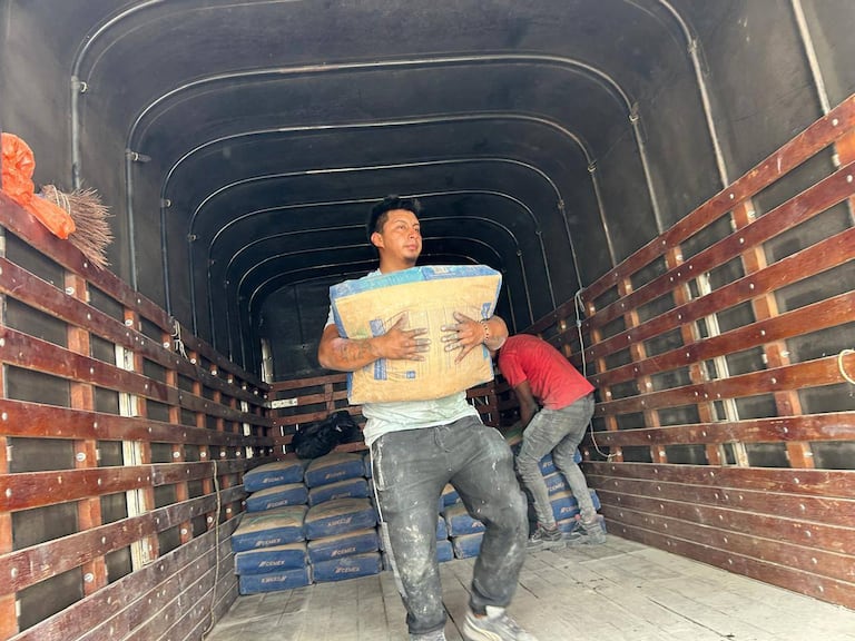 Las autoridades regionales llegaron este jueves 11 de diciembre a Corinto para apoyar a las familias y comerciantes afectados por los diferentes atentados registrados en esta población nortecaucana.