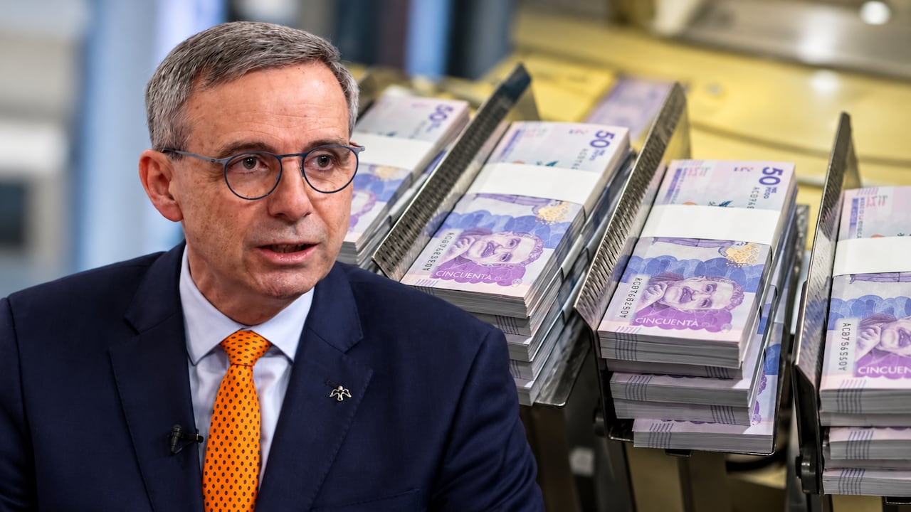 El ministro de Hacienda, Miguel Gómez Martínez, inició un programa de reperfilamiento de deuda, que busca reducir amortizaciones.