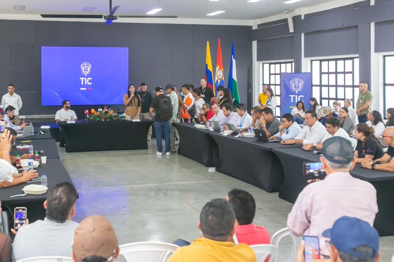 La expansión de fibra óptica supera los 25.000 kilómetros en el territorio nacional.
