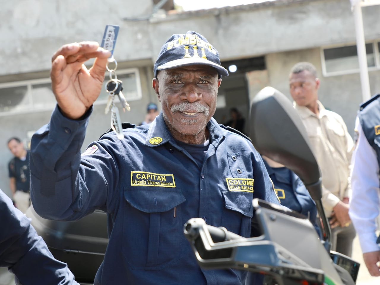 Municipios como Miranda, Corinto, Balboa, Piamonte, Timbío y Popayán, entre otros, hacen parte de los territorios beneficiados con esta entrega, la cual representa no solo un avance en materia logística, sino también un respaldo al compromiso, vocación de servicio y trabajo permanente que desarrollan los bomberos voluntarios en cada población.