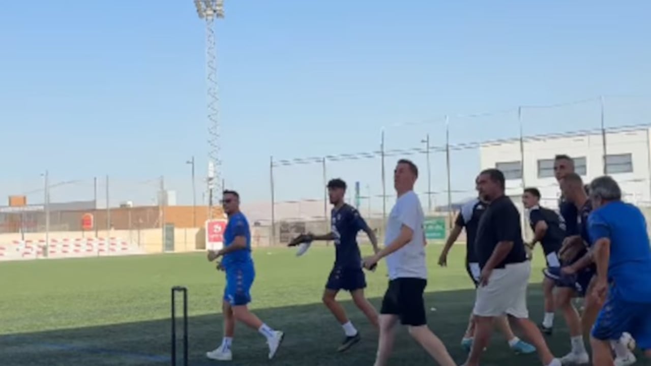 Staff y jugadores del Granada