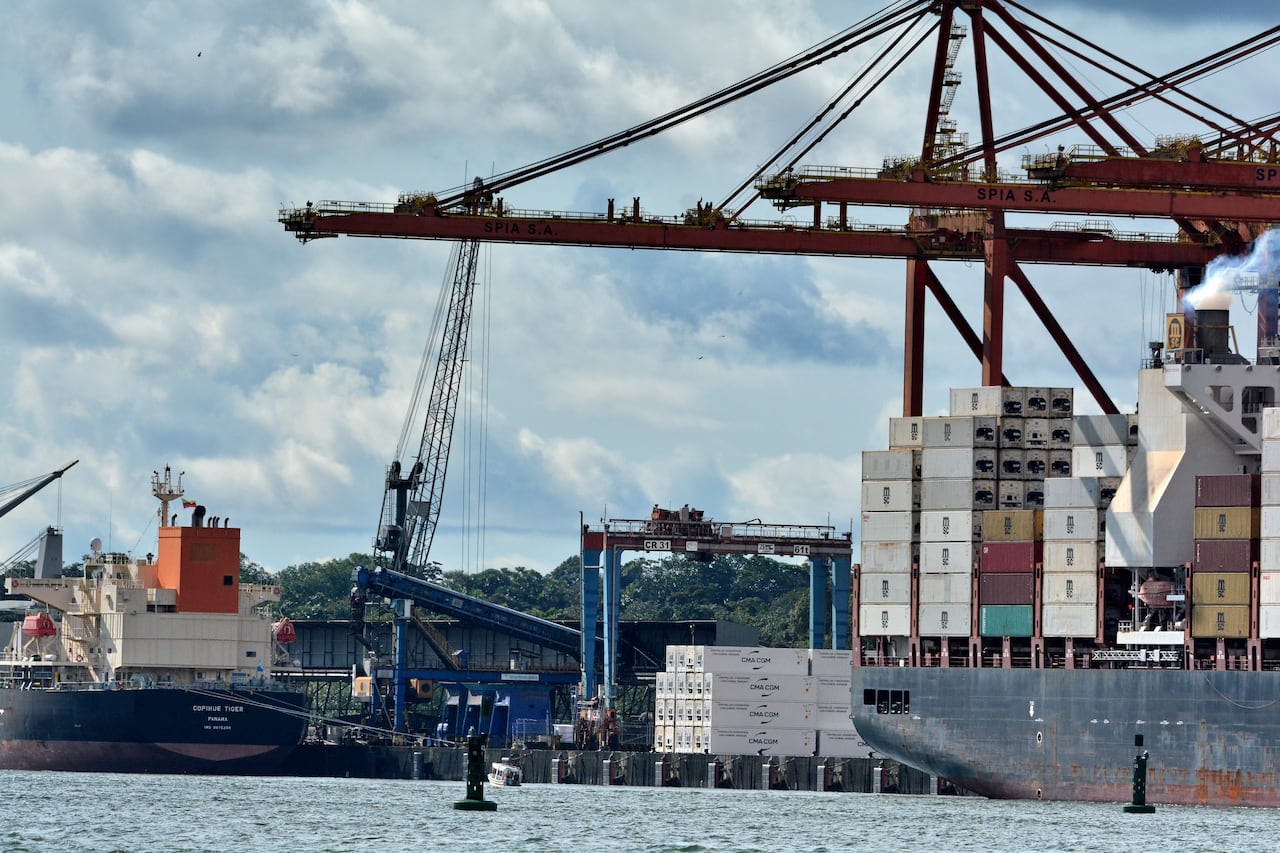 La Sociedad Portuaria de Buenaventura, motor del comercio exterior colombiano, moviendo contenedores, granel y carga general, con tecnología de punta y crecimiento en ingresos. Es punto estratégico para el comercio con el Lejano Oriente y América